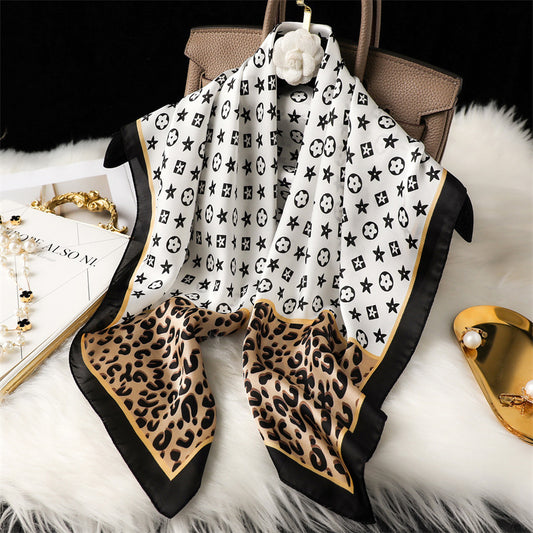 Lenço Toque de Seda Catânia 70x70cm - Estilo 55