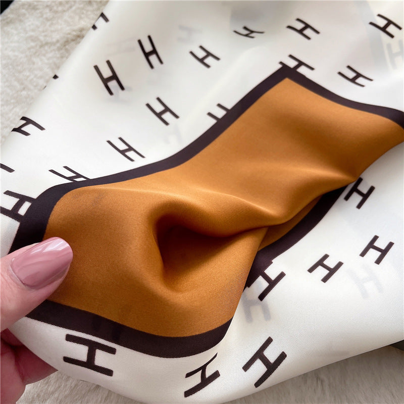 Lenço Toque de Seda Catânia 70x70cm - Estilo 35