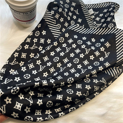 Lenço Toque de Seda Catânia 70x70cm - Estilo 41