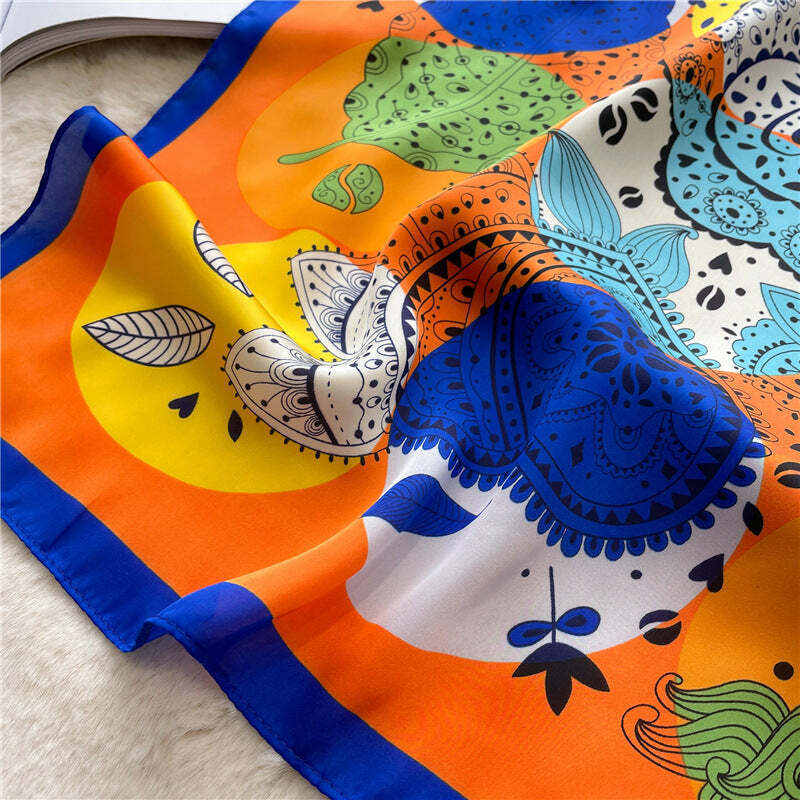 Lenço Toque de Seda Catânia 70x70cm - Estilo 30