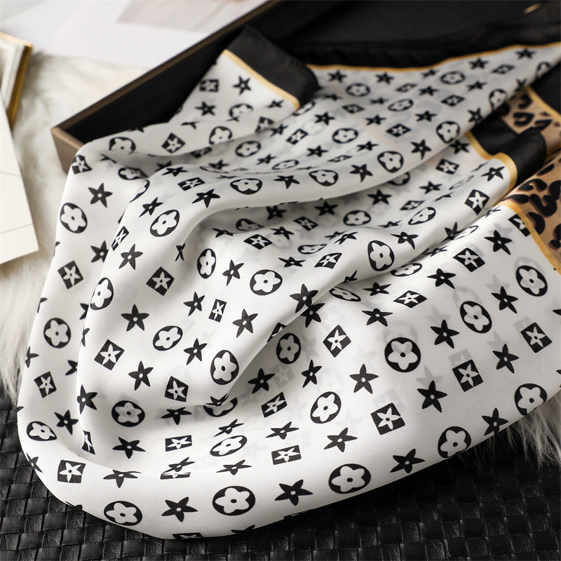 Lenço Toque de Seda Catânia 70x70cm - Estilo 55