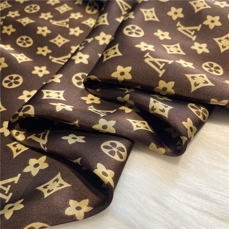 Lenço Toque de Seda Catânia 70x70cm - Estilo 39