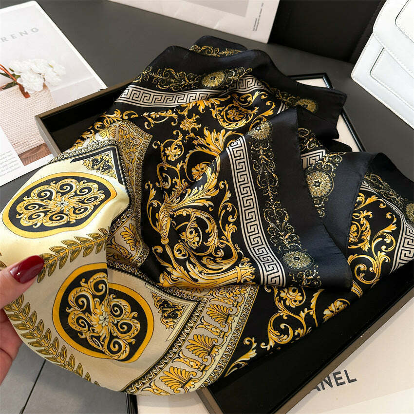 Lenço Toque de Seda Catânia 70x70cm - Estilo 22