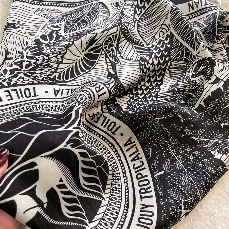 Lenço Toque de Seda Ravena 70x70cm - Estilo 25