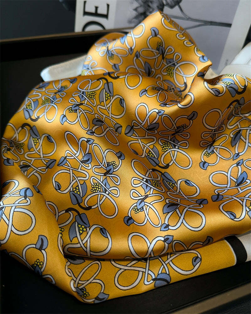 Lenço Toque de Seda Catânia 70x70cm - Estilo 13