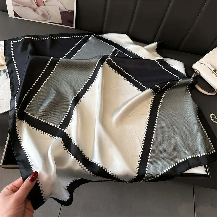 Lenço Toque de Seda Catânia 70x70cm - Estilo 14