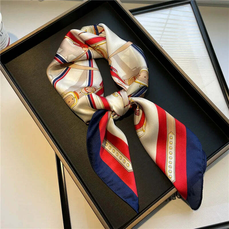 Lenço Toque de Seda Ravena 70x70cm - Estilo 55