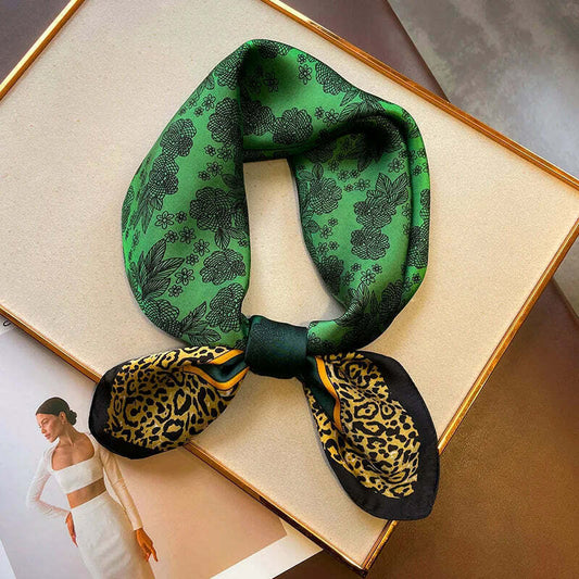 Lenço Toque de Seda Catânia 70x70cm - Estilo 26